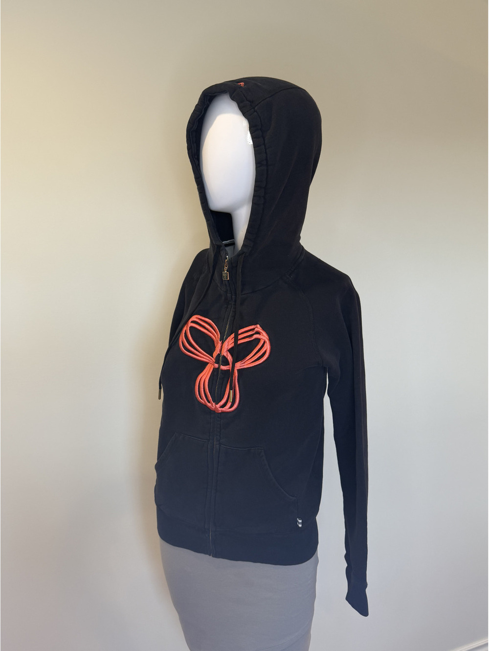 TNA Aritzia Black Logo Zip Up Hoodie Sweatshirt Small